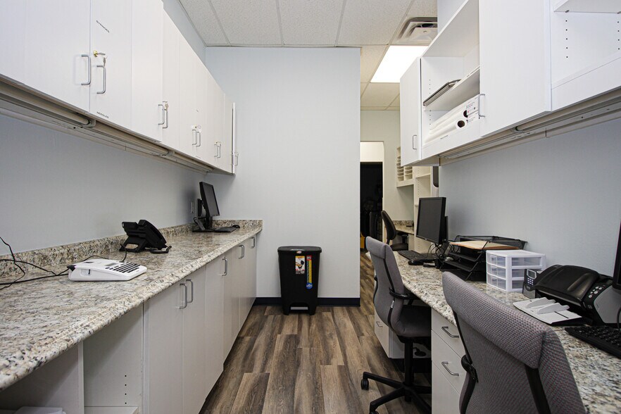 More Photos Of 1661 Eastchase Pkwy, Fort Worth Medical For Lease