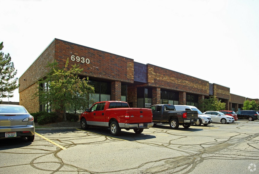 More Photos Of 6930 Engle Rd, Middleburg Heights Light Manufacturing For Lease