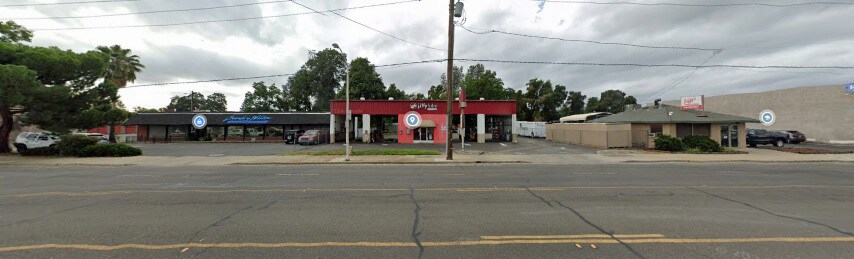 More Photos Of 905 Hartnell Ave, Redding Auto Repair For Sale