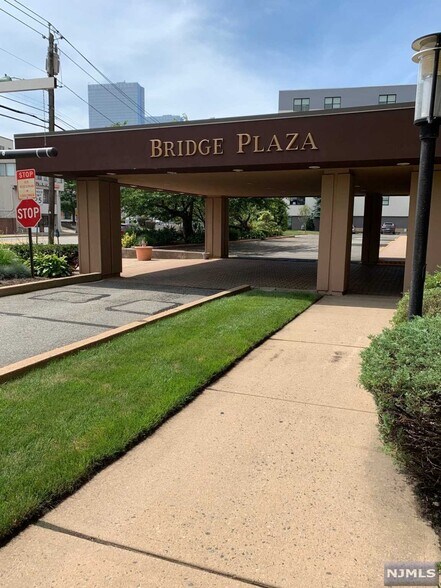 More Photos Of 2185 Lemoine Ave, Fort Lee Apartments For Sale