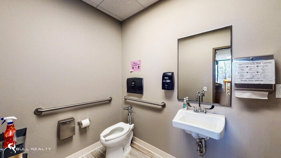 More Photos Of 6 Concourse Pky, Atlanta Office For Lease