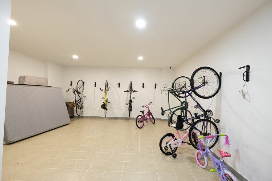 More Photos Of 6002-6020 3rd Ave, Brooklyn Apartments For Sale