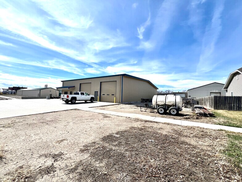 More Photos Of 1408 Pierce St, Norfolk Warehouse For Sale