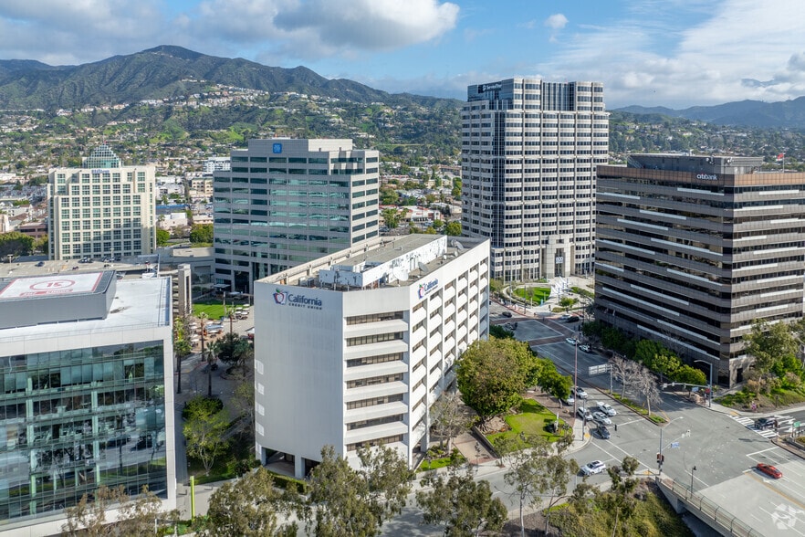 More Photos Of 701 N Brand Blvd, Glendale Office For Lease