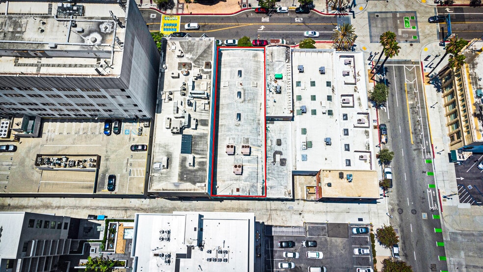 More Photos Of 236-242 Pine Ave, Long Beach Storefront Retail Office For Lease