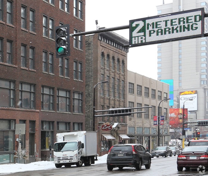 More Photos Of 415-417 N 1st Ave, Minneapolis Office For Lease