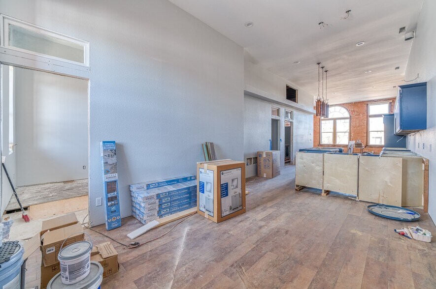 More Photos Of 119-119 1/2 Main St, Florence Storefront Retail Office For Sale