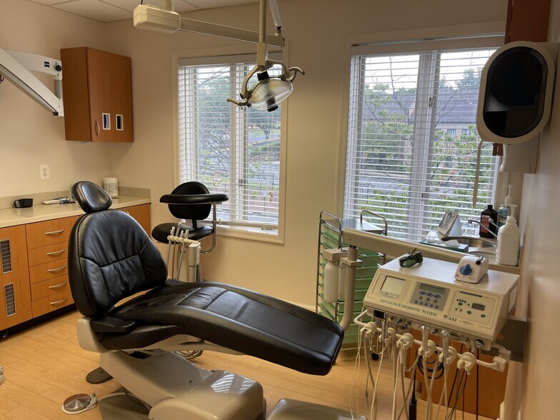 More Photos Of 16029-16059 Comprint Cir, Gaithersburg Medical For Lease