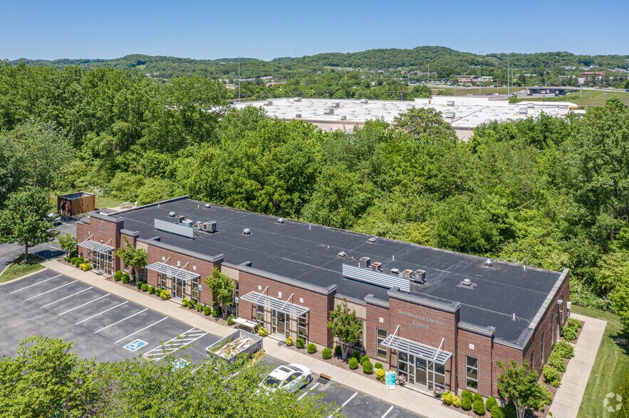 More Photos Of 8112 Isabella Ln, Brentwood Office For Lease