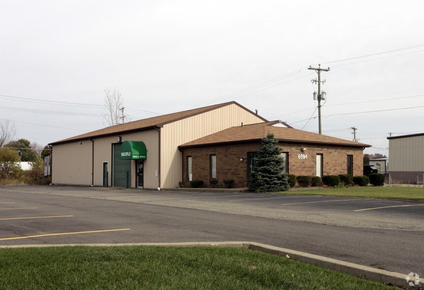 Primary Photo Of 6594 Greenfield Cir, Canton Warehouse For Sale