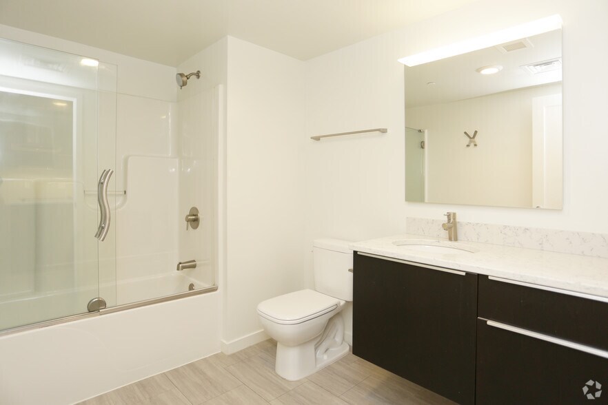 More Photos Of 55 Ionia Ave NW, Grand Rapids Apartments For Sale