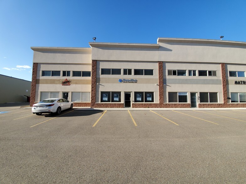 More Photos Of 13003-13093 156th St, Edmonton Warehouse For Lease