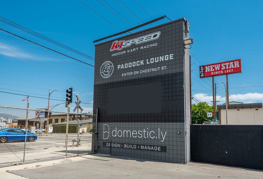 More Photos Of 713 N Victory Blvd, Burbank Warehouse For Lease