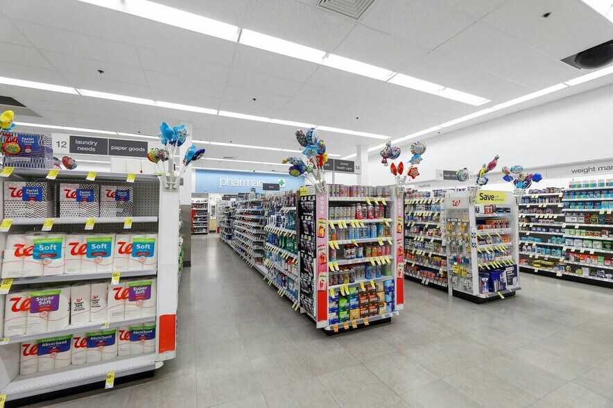 More Photos Of 406 E Madison Ave, Dumont Unknown For Lease