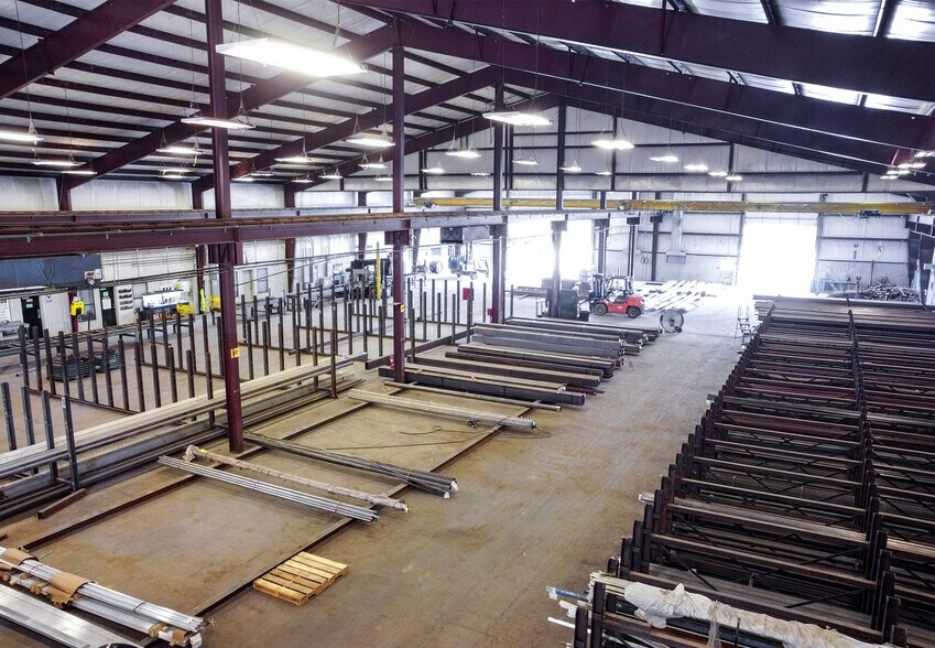 More Photos Of 8102 County Road 313 E, Tyler Distribution For Sale