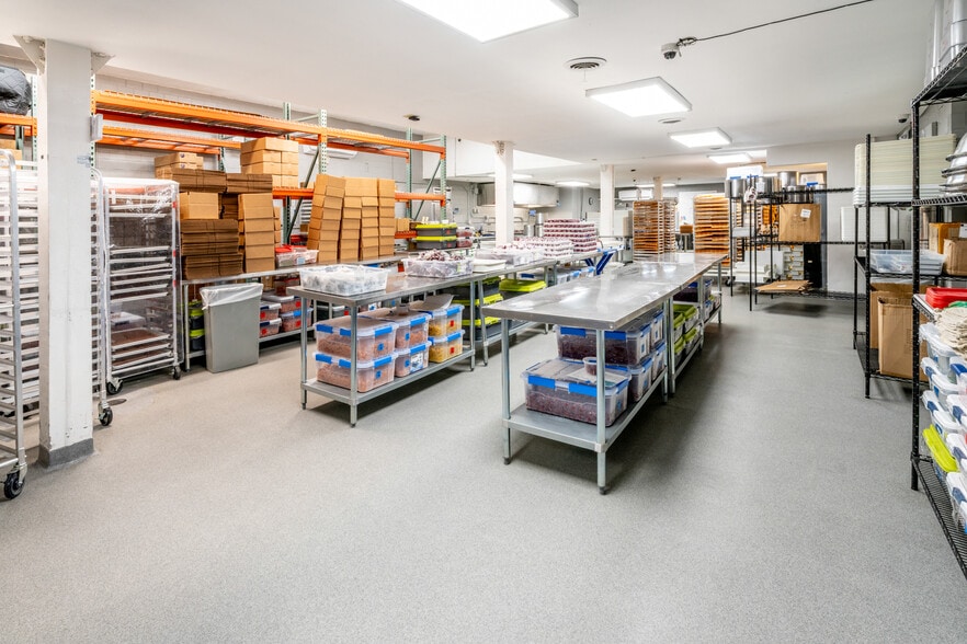 More Photos Of 711 W 8th St, Pueblo Manufacturing For Sale