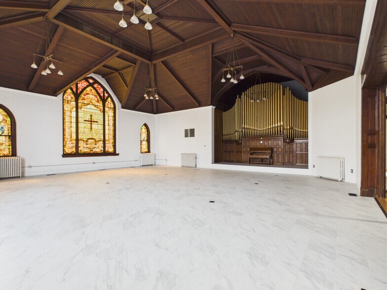 More Photos Of 220 E 6th St, Minden Office Residential For Sale