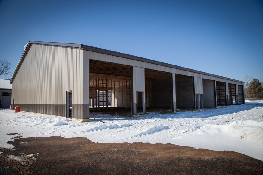 More Photos Of 1641 Balian Rd, Waterford Self Storage For Sale