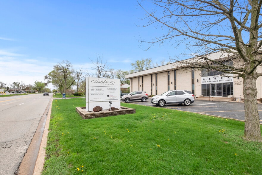 More Photos Of 500 Ashland Ave, Chicago Heights Medical For Sale
