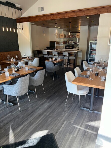 More Photos Of 430 Carolina Way, Highlands Flex For Sale