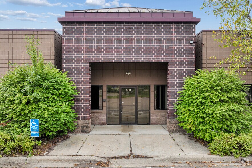 More Photos Of 343 E 82nd St, Chaska Warehouse For Sale