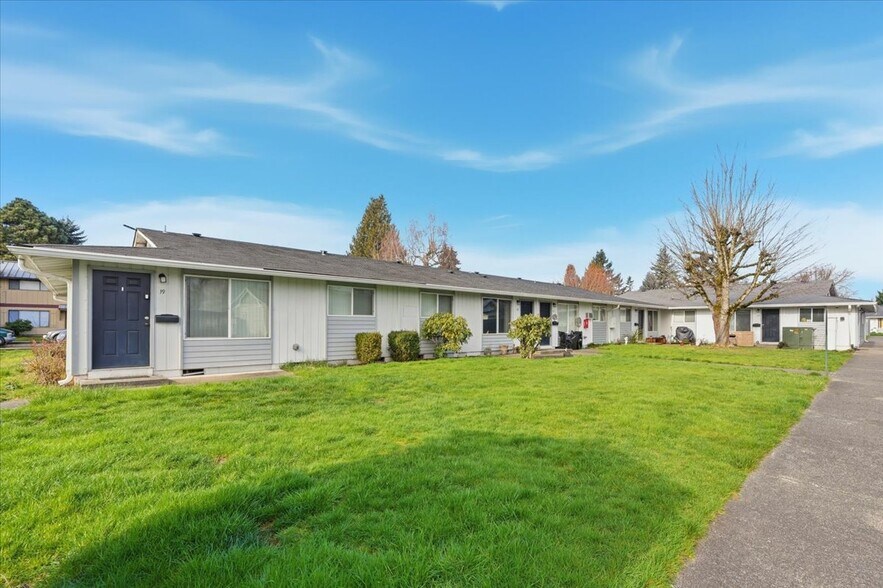 More Photos Of 1100-1105 S Pearl St, Centralia Apartments For Sale