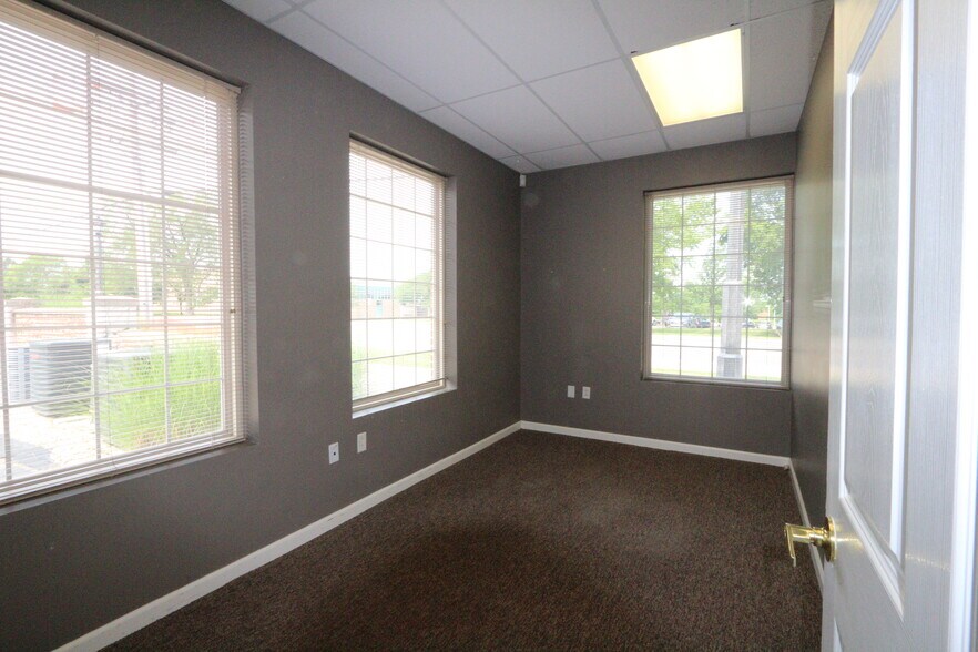More Photos Of 2642 Highway 109, Wildwood Office For Lease