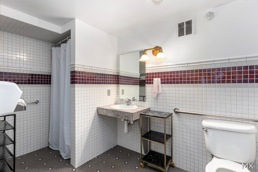 More Photos Of 61 Sheldon Blvd SE, Grand Rapids Loft Creative Space For Sale