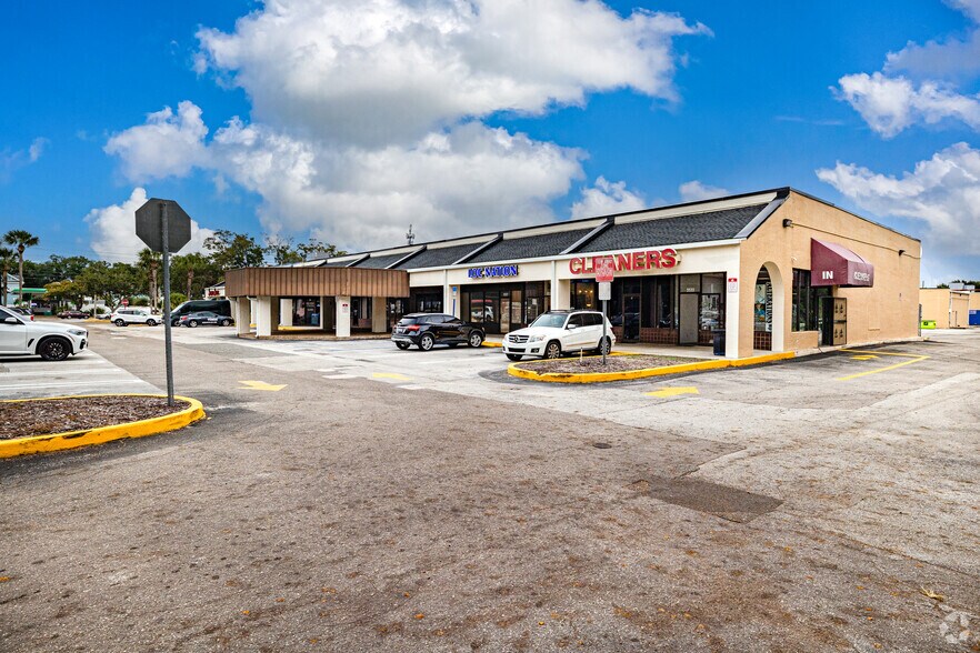 More Photos Of 5566 Fort Caroline Rd, Jacksonville Unknown For Lease