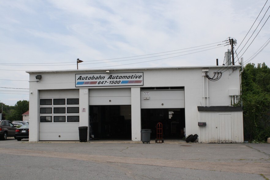 More Photos Of 127 W Central St, Natick General Retail For Sale