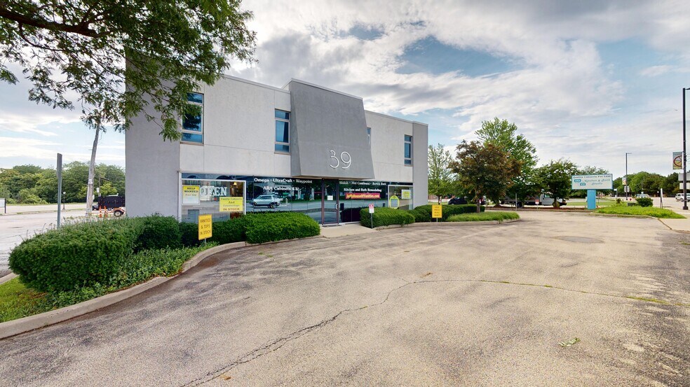 More Photos Of 39 S Milwaukee Ave, Wheeling Medical For Sale