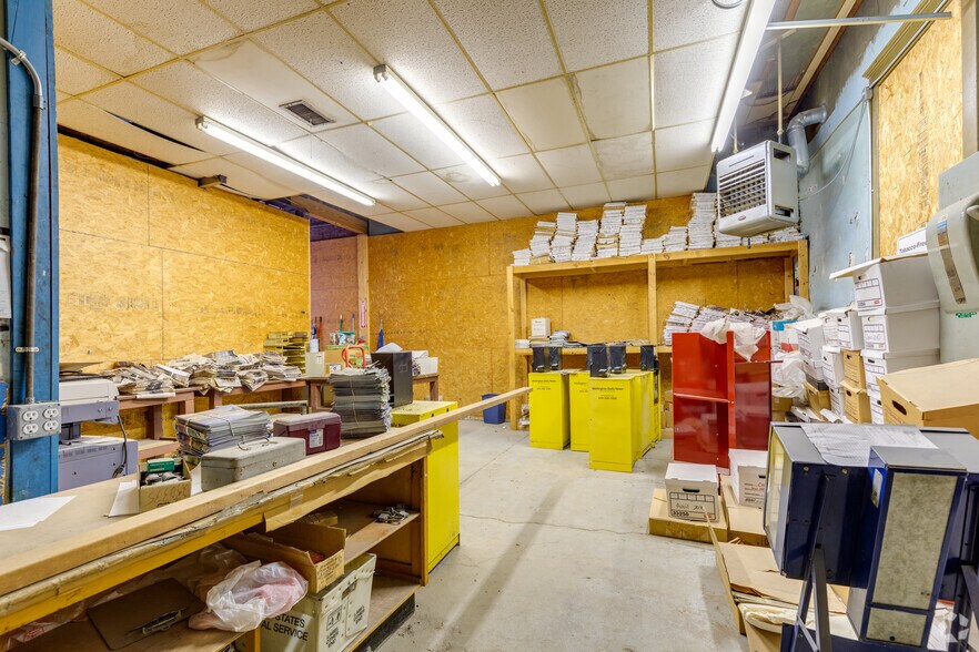 More Photos Of 113 W Harvey Ave, Wellington Office For Sale