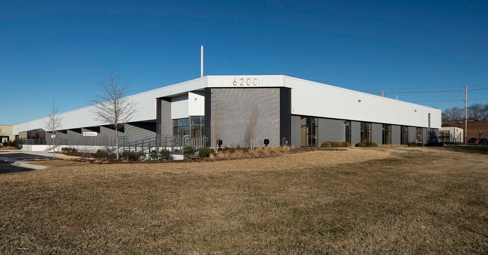 More Photos Of 6200 Seaforth St, Baltimore Flex For Sale