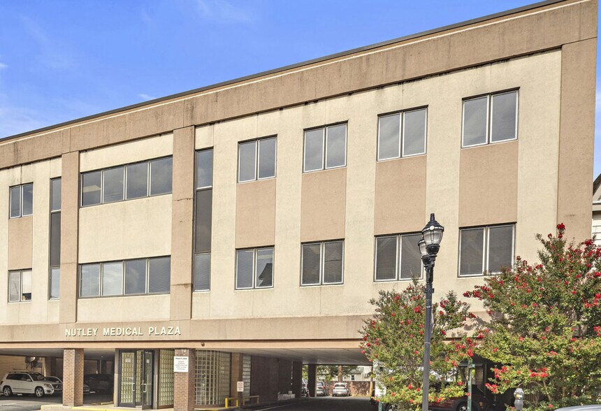 More Photos Of 181 Franklin Ave, Nutley Medical For Sale