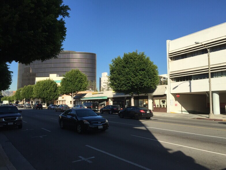 More Photos Of 270 S La Cienega Blvd, Beverly Hills Restaurant For Lease