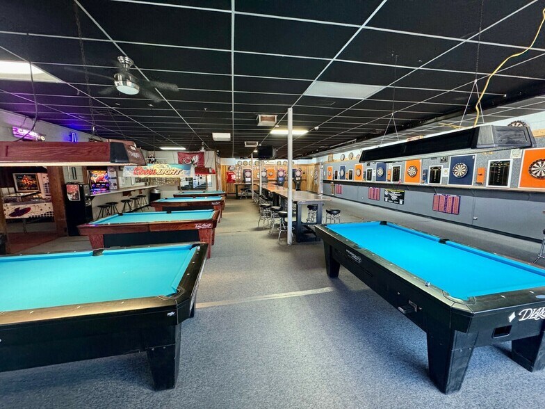More Photos Of 3665 S Federal Blvd, Sheridan General Retail For Sale