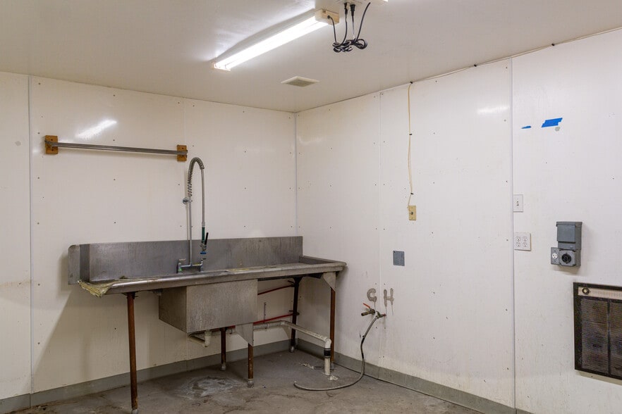 More Photos Of 1200 Bozeman Ave, Helena Warehouse For Sale