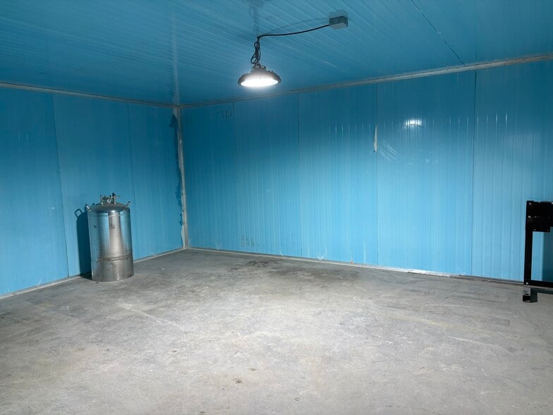 More Photos Of 1737 NW 5th St, Oklahoma City Warehouse For Lease