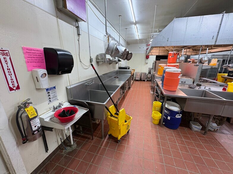 More Photos Of 89 Nolan Rd, Penfield General Retail For Sale