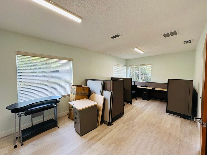 More Photos Of 6282 Dupont Station Ct, Jacksonville Medical For Lease