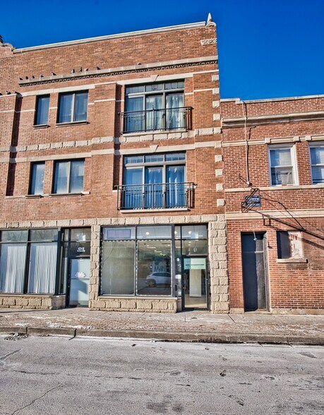 Primary Photo Of 4346 N Pulaski Rd, Chicago Storefront Retail Office For Sale