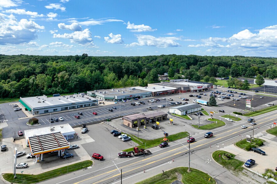 More Photos Of 1571-1603 Capital Ave, Battle Creek Freestanding For Sale