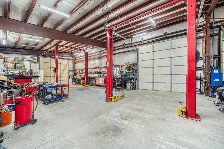 More Photos Of 182 Tolland rd, Rollinsville Self Storage For Sale