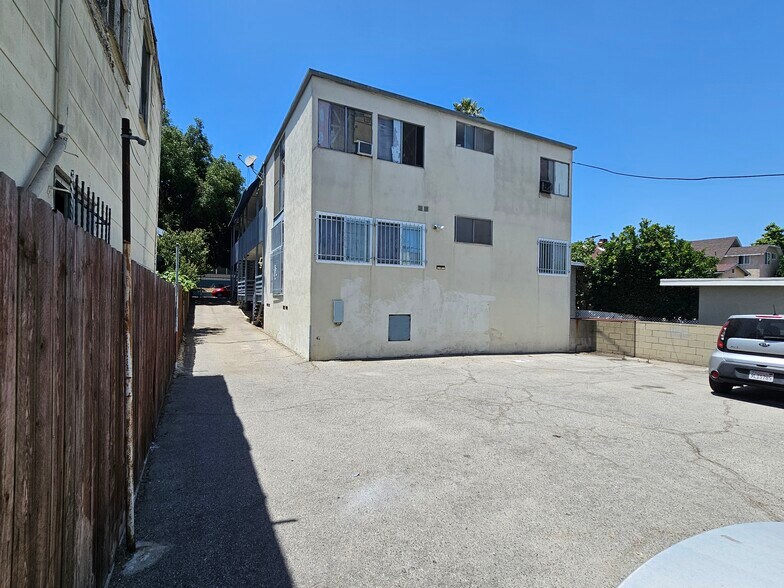 More Photos Of 1146 S Berendo St, Los Angeles Apartments For Sale