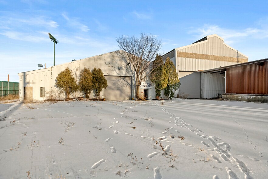 More Photos Of 4450 Euclid, East Chicago Warehouse For Sale