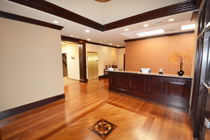 More Photos Of 175 Sunnynoll Ct, Winston-Salem Office For Sale