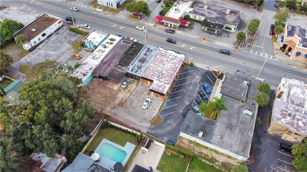 More Photos Of 1313 Edgewater Dr, Orlando Storefront For Lease