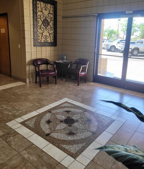 More Photos Of 8715 W Union Hills Dr, Peoria Office For Lease