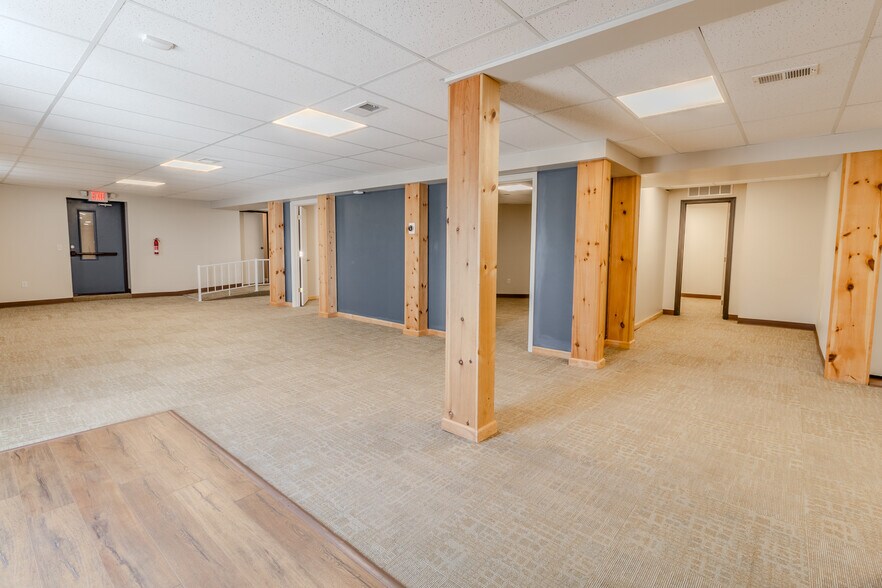 More Photos Of 2120 Freeport Rd, New Kensington Office For Lease