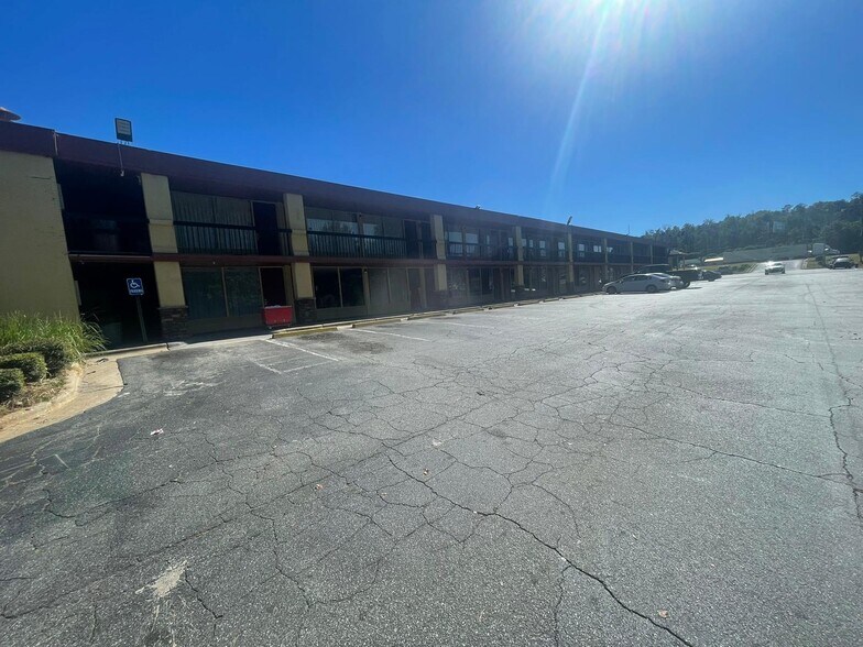 More Photos Of 1700 US-280, Phenix City Hotel For Sale